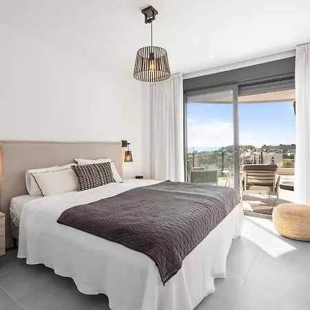 Discover Luxury Living In Estepona's Oasis-rdr467